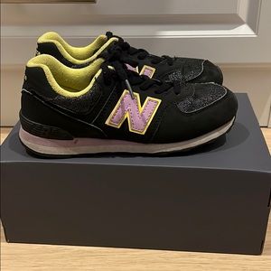 Girls New balance sneakers size 2y